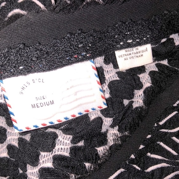 Postmark by Anthropologie medium black blouse - Picture 4 of 7